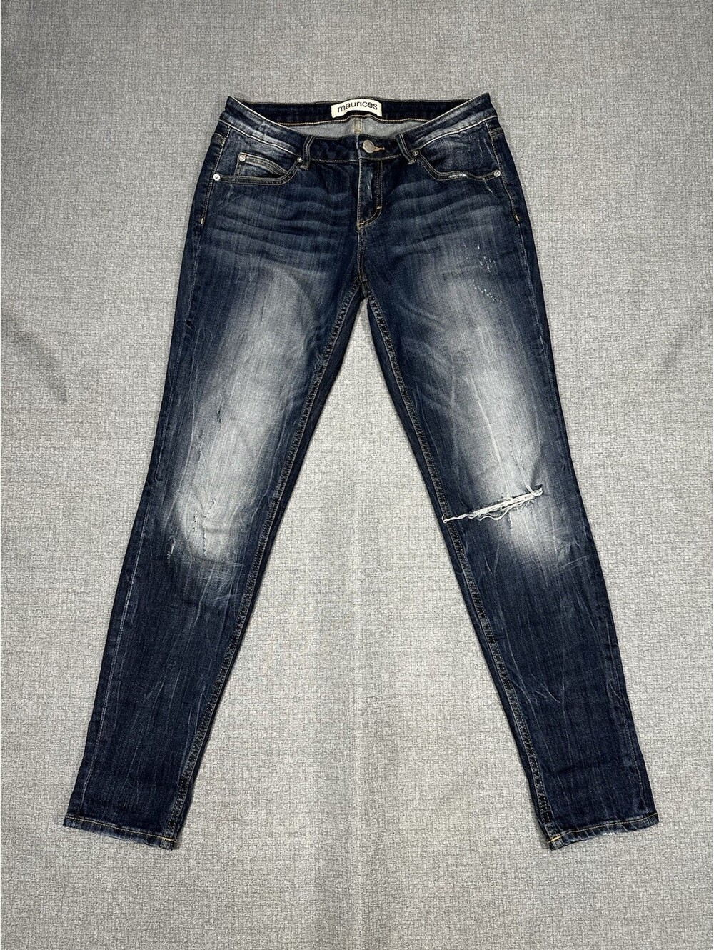 Maurices Women’s Skinny Size 30x29.5 Jeans True Blue Distressed Dark Wash Denim